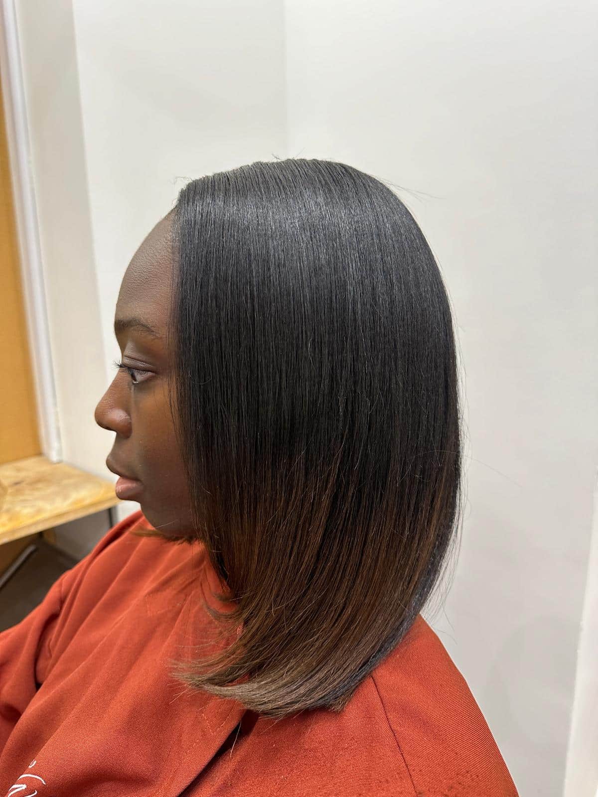 Préparation des cheveux naturels avant un Silk Press