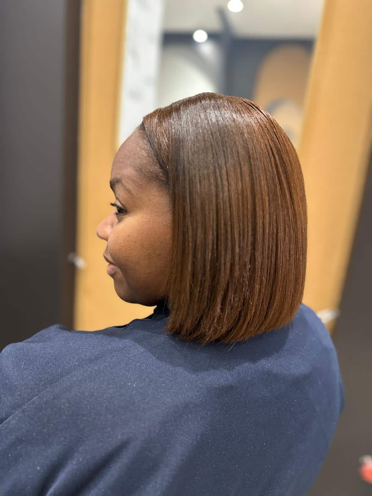 Silk Press sur cheveux crépus — transformation lisse