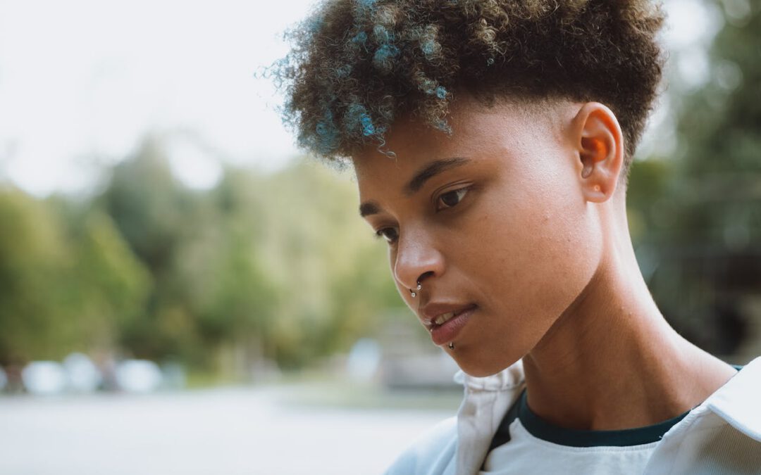 Avant un rendez-vous coiffure : les erreurs qui faussent le diagnostic