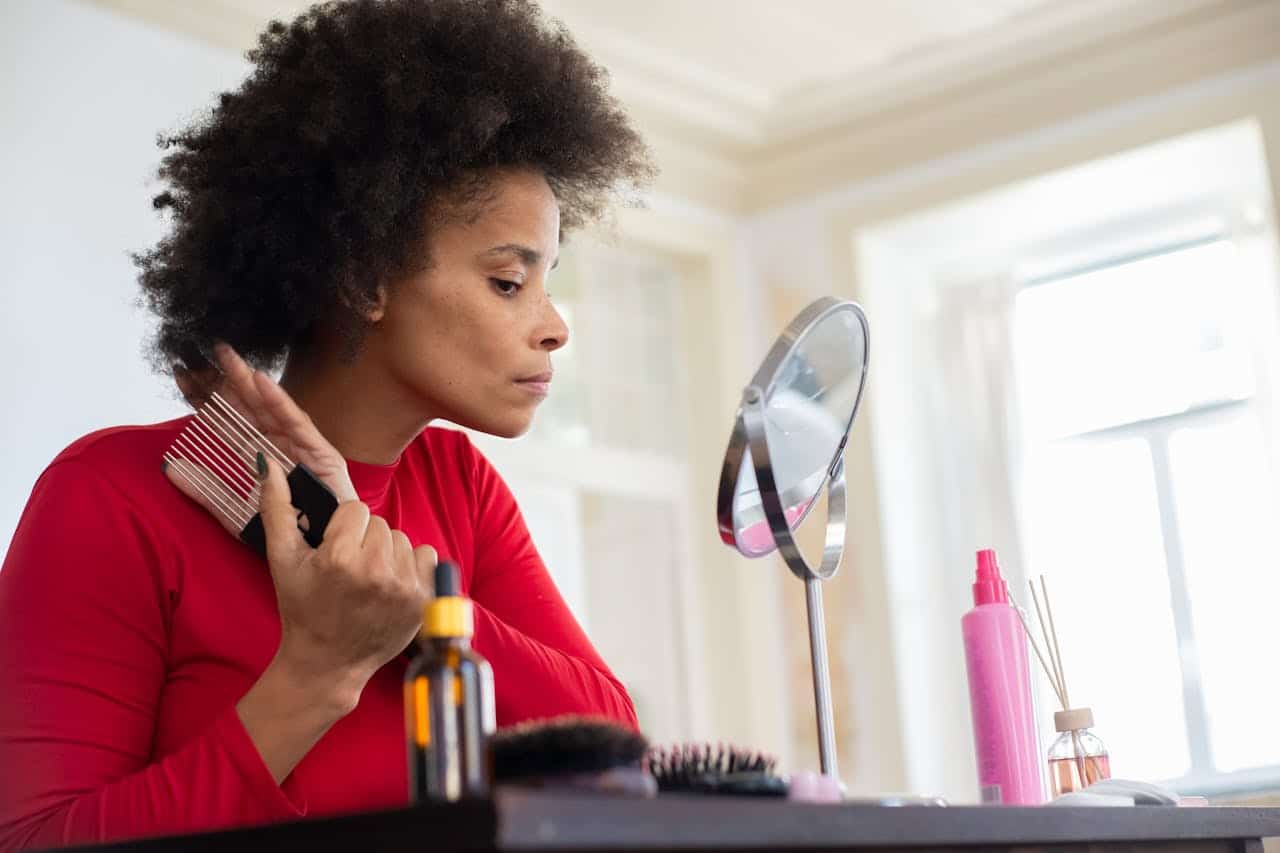 Routine capillaire à domicile pour cheveux texturés